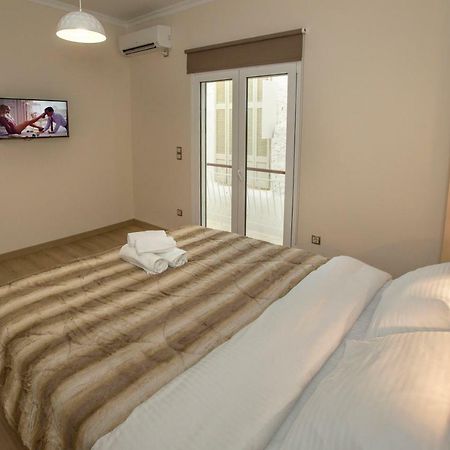 Spacious & Convenient Place Near Acropolis Museum By Ghh Атина Екстериор снимка