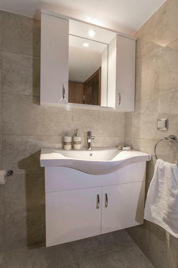 Spacious & Convenient Place Near Acropolis Museum By Ghh Атина Екстериор снимка