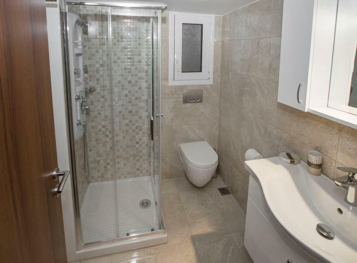 Spacious & Convenient Place Near Acropolis Museum By Ghh Атина Екстериор снимка